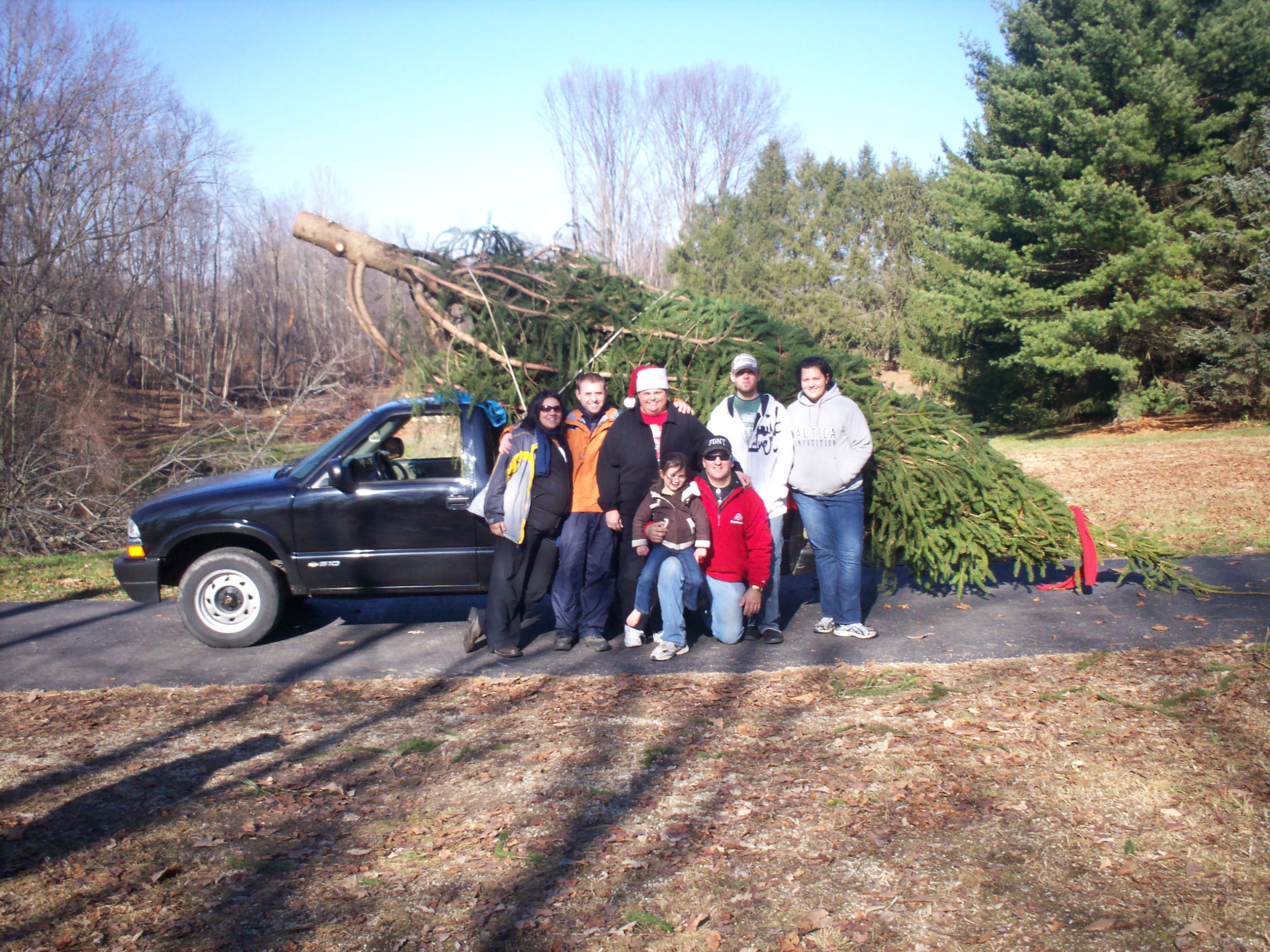 Family visiting Hickory Ridge Tree Farm